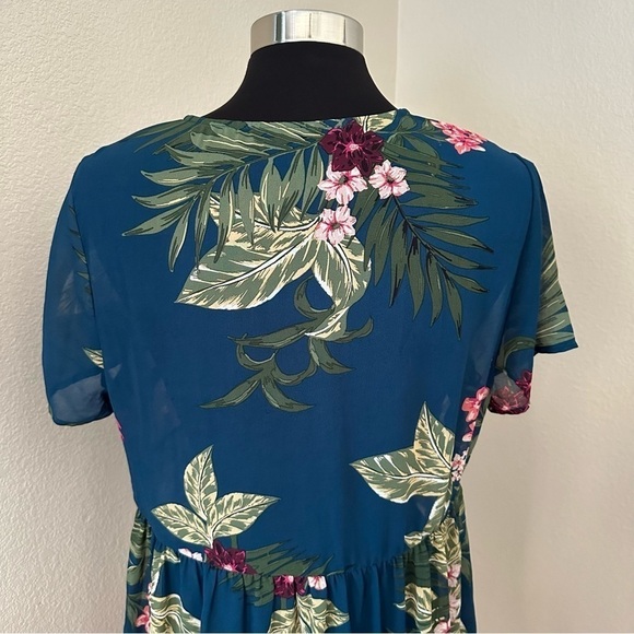 TORRID Babydoll Chiffon Button-Front Floral Teal Tunic Top - Picture 10 of 13